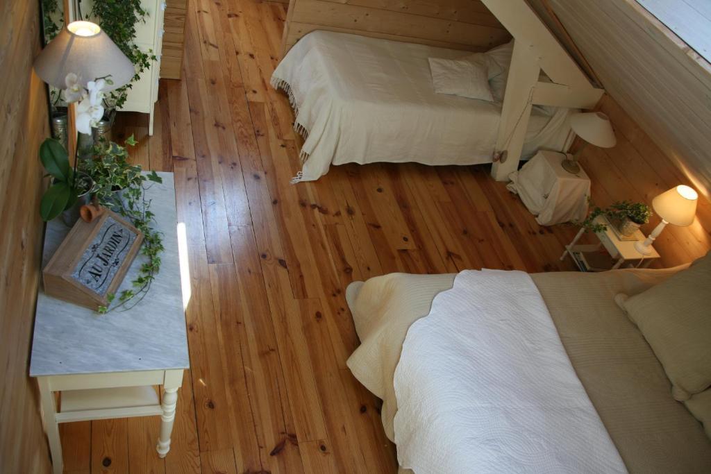 Chambres "Au Jardin" ビスカロッス 部屋 写真